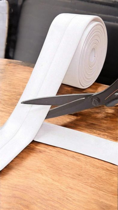 Pâlnie universală din silicon, ideală pentru schimbarea uleiului Banda adezivă impermeabilă pentru toaletă și bucătărie!