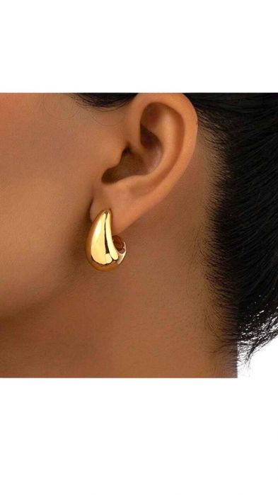 Set Ceas și Brățară Regal – Argintiu Strălucitor, Design Feminin Pereche de cercei geometrici în formă de picătură