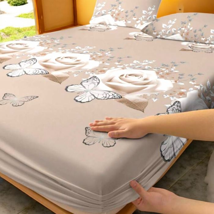 Cutie de felicitări de nuntă din lemn maro Cearșaf Elastic cu Trandafiri și Fluturi – Design Elegant pentru Dormitor Modern