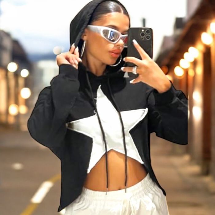 Fusta-pantalon bej Bluza sport femei