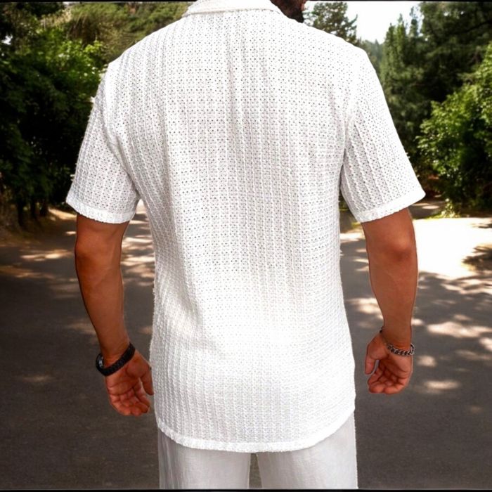 Compleu barbati Cămașă bărbătească albă perforată – stil casual de vară