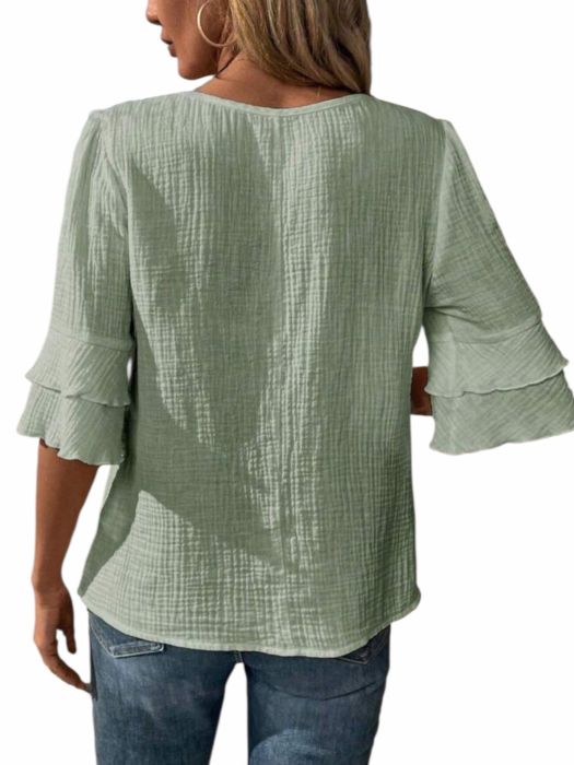 Gheata neagra cu cristale  Bluză lejeră din bumbac creponat cu volane – verde mentă pastel